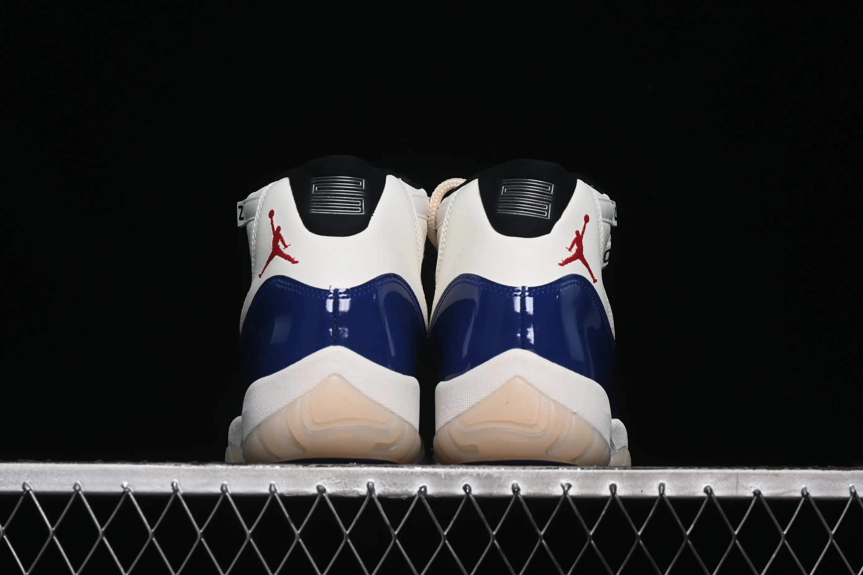 All Categories Air Jordan Jordan Series Basketball Shoes Air Jordan 11 Air Jordan 11 Retro "Rare Air" AJ11 Joe 11 Royal Blue Real Standard Real Carbon High Top Basketball Shoes IH0296-400